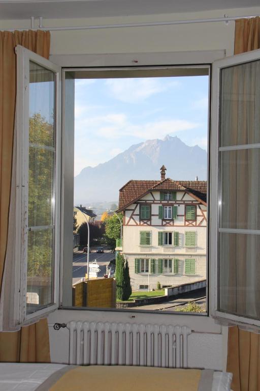 Gasthaus Zum Kreuz メッゲン 部屋 写真